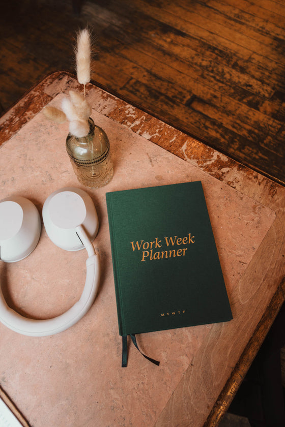 Work Week Daily Planner | Corporate Girlie Collection